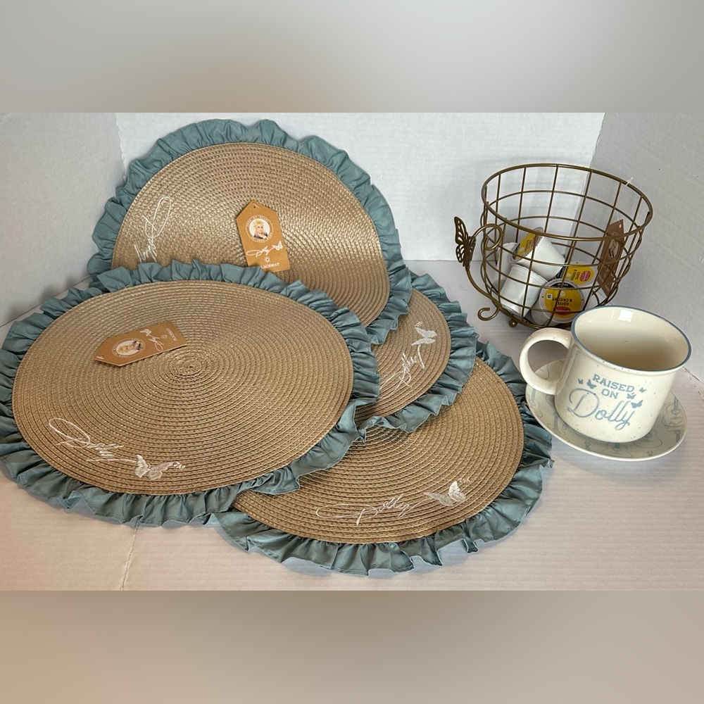Coffee W/ Dolly Parton Mug & Saucer, 4 Placemats & Coffee Pod Holder GREAT GIFT! - Picture 5 of 11